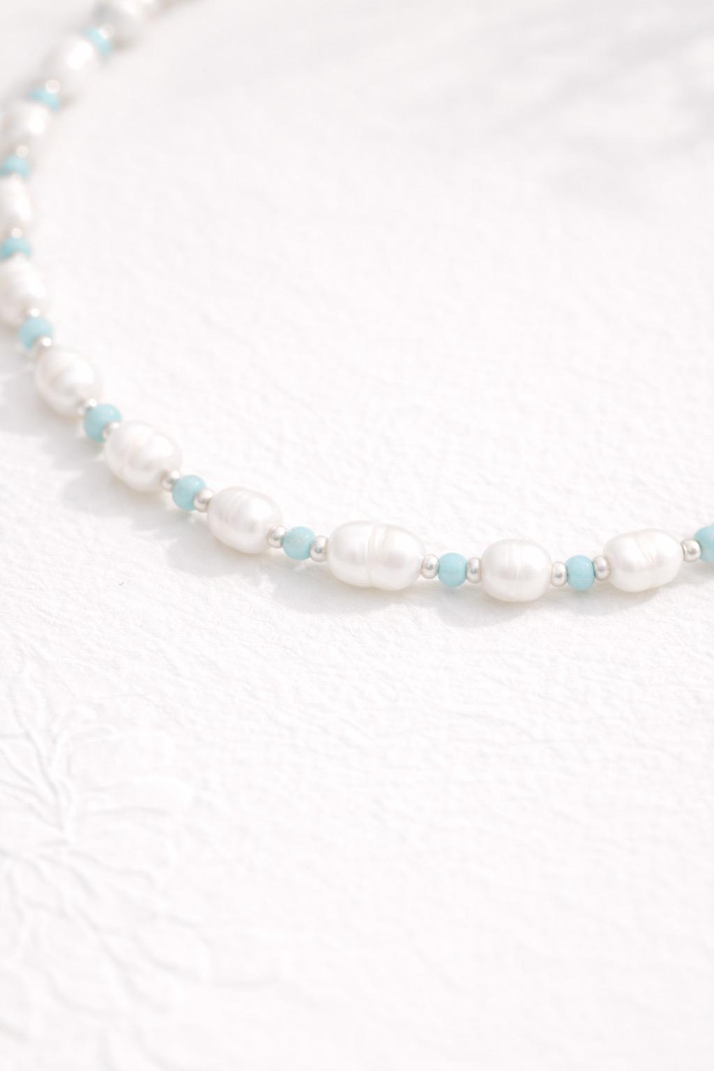 שרשרת פנינים עדינה